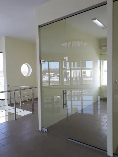 OLIGLASS Usługi Szklarskie